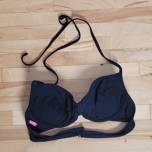 A simple bikini top from Ardene - Picture 6 of 9